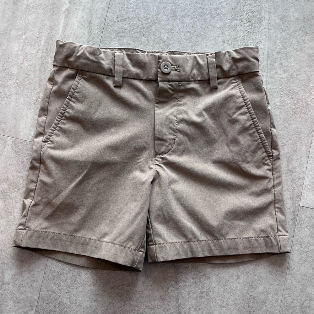 4T boys Vineyard Vine Shorts